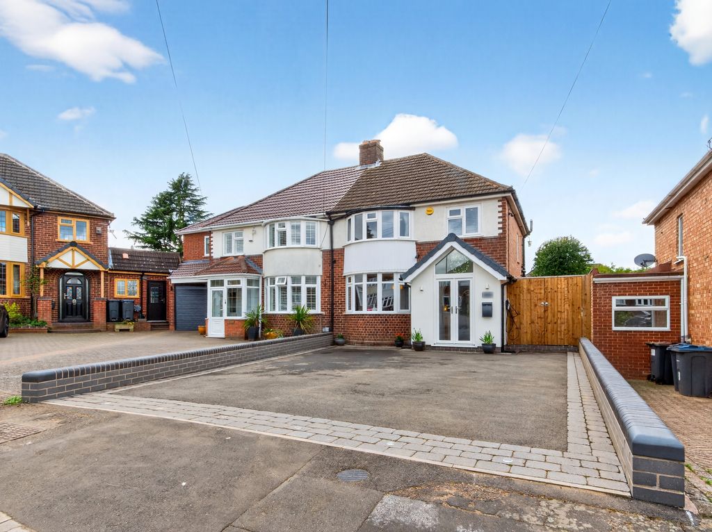 Property photo 1 of 30