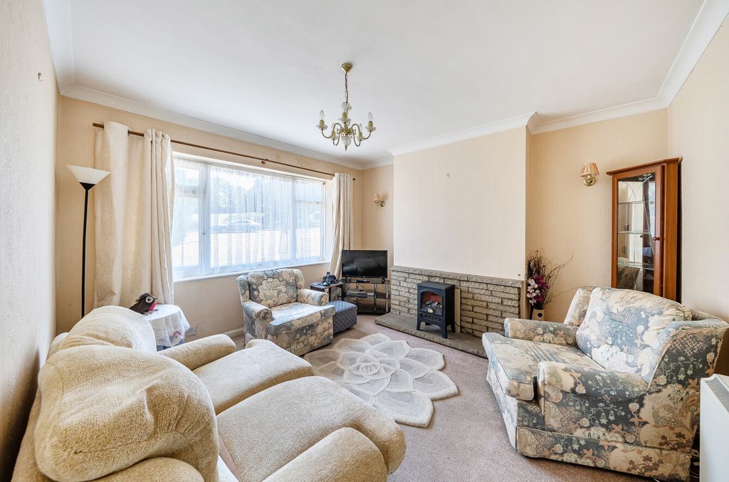 Property photo 2 of 10 2