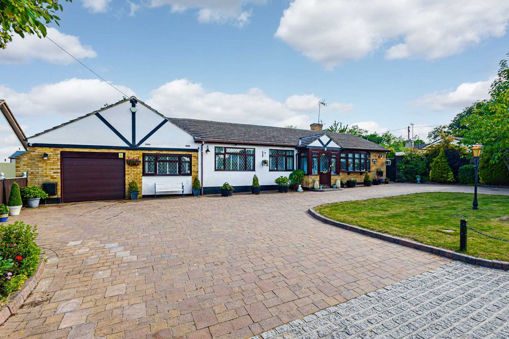 Property photo 1 of 38