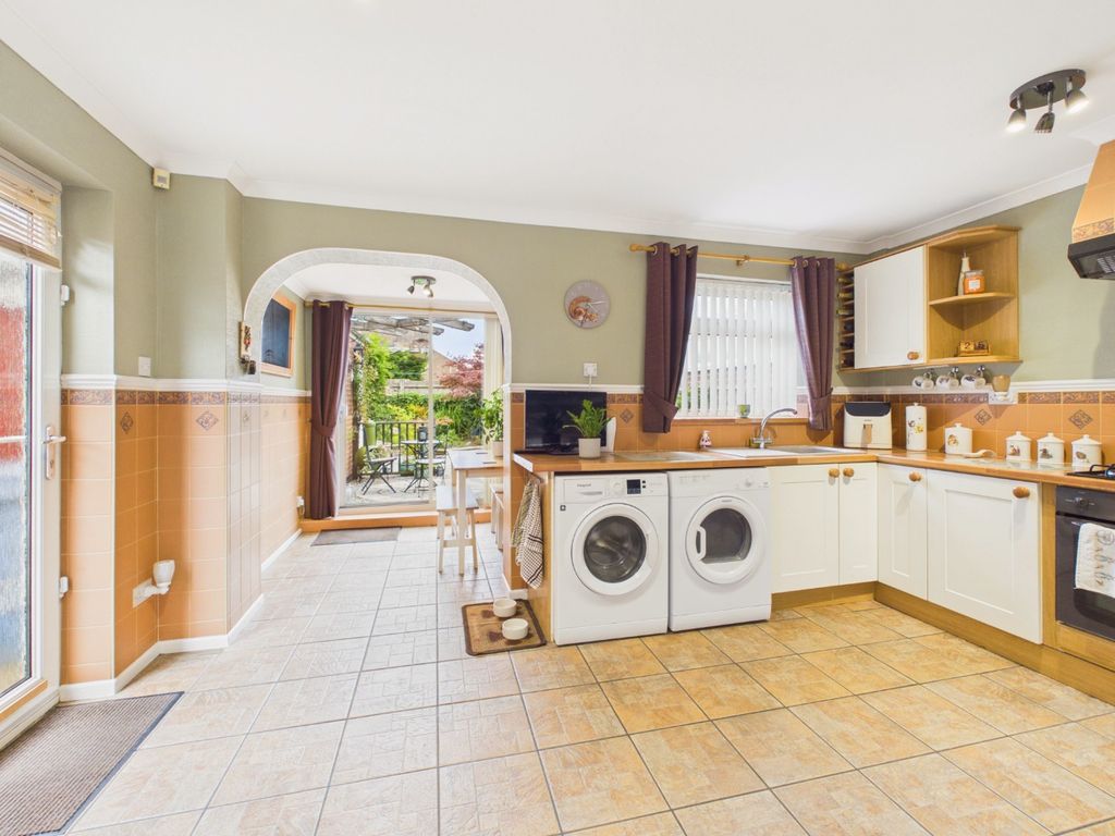 Property photo 3 of 19 5424404
