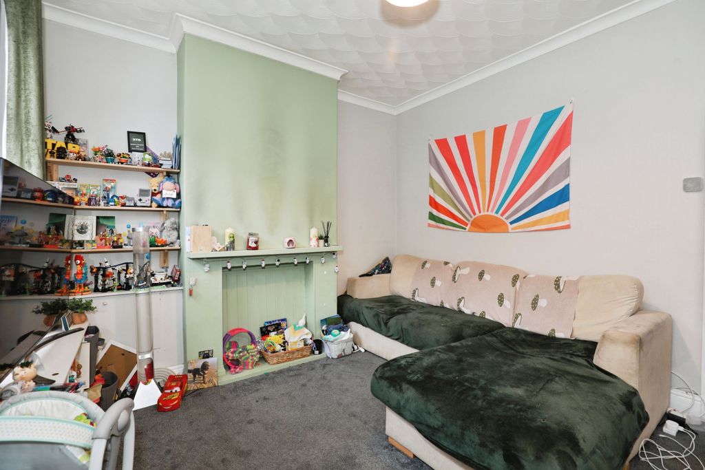 Property photo 3 of 15