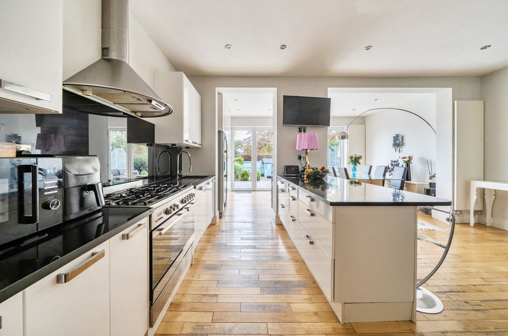 Property photo 3 of 19 1524280 (10).Jpg