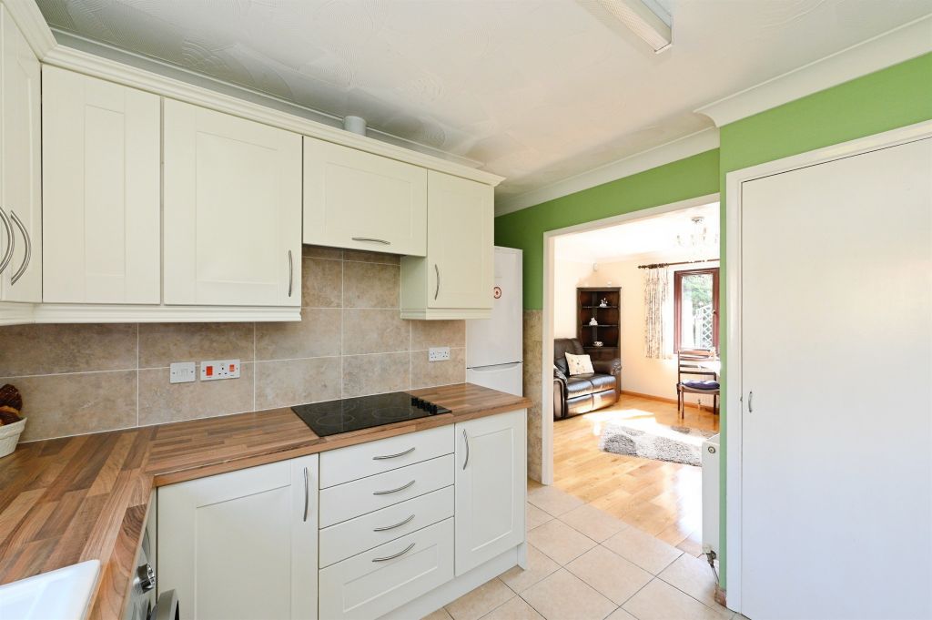 Property photo 3 of 17
