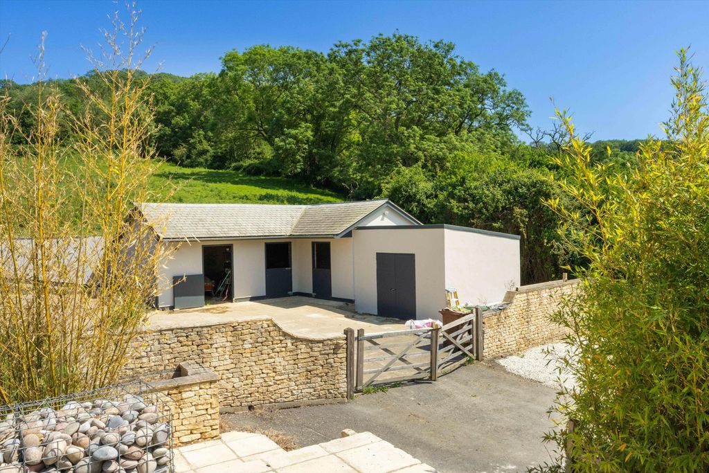 Additional image 31 of 6 bed detached house for saleCleeve Hill Road, Cheltenham, Gloucestershire GL52