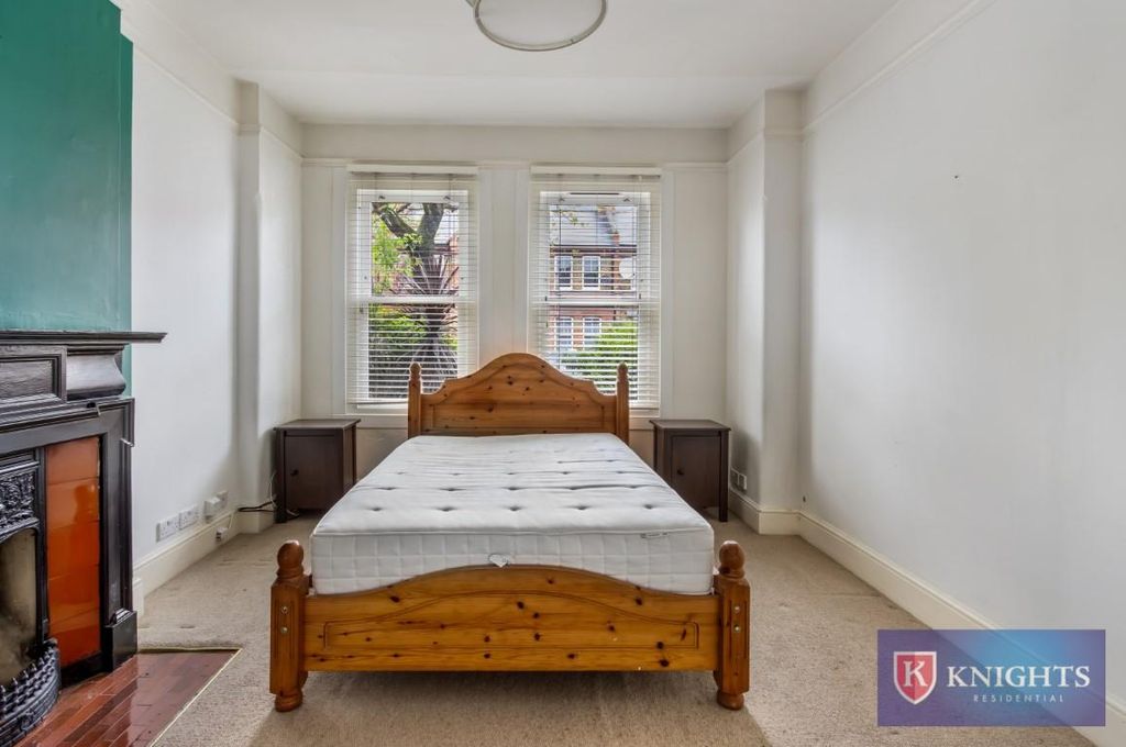 Property photo 3 of 22