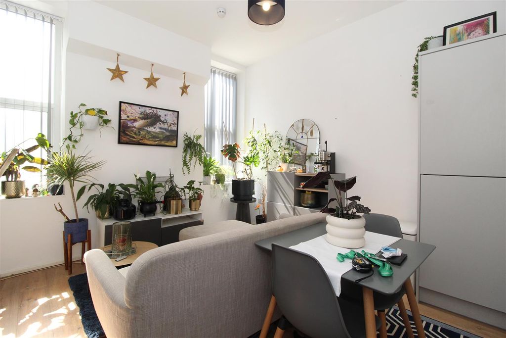 Property photo 2 of 8 Img_7161.Jpeg