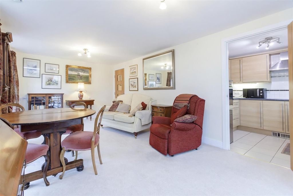 Property photo 3 of 16 01Ae50A6-F0B0-Ec11-983F-6045Bd1066Bc.Jpg