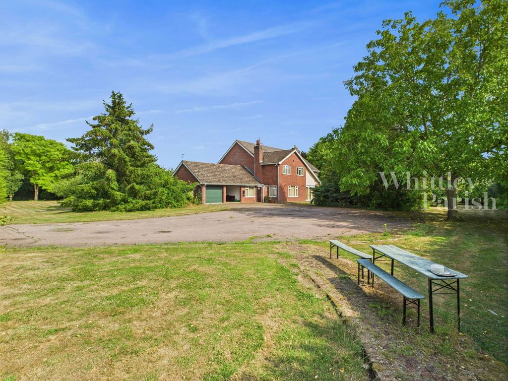Property photo 2 of 50