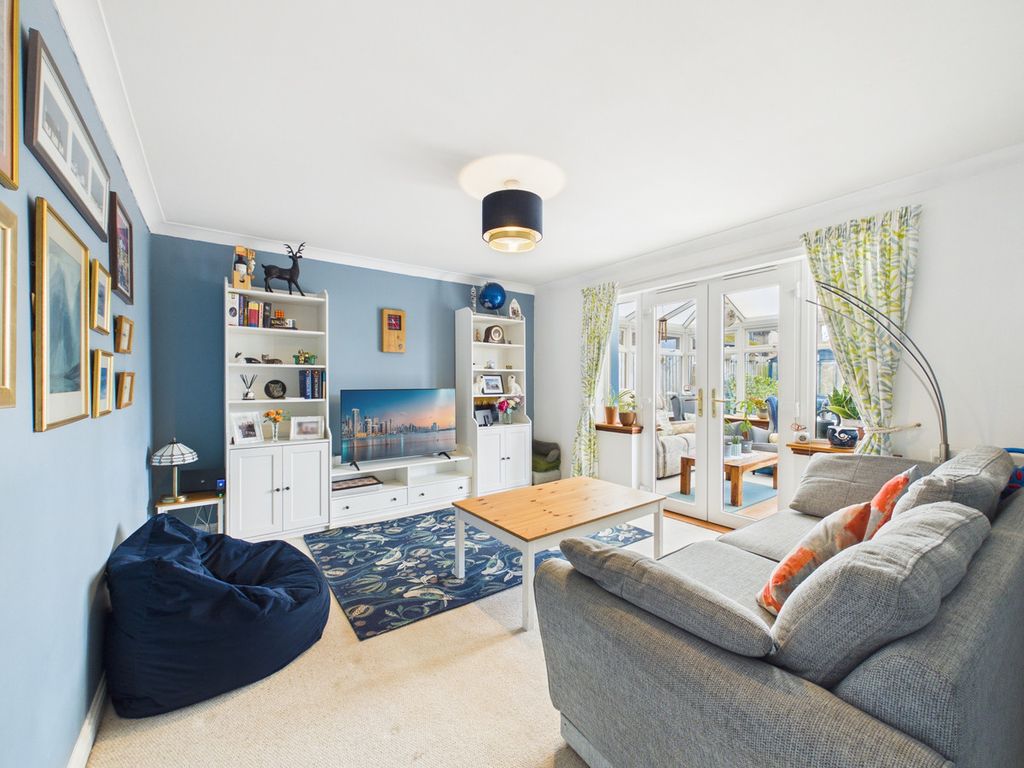 Property photo 2 of 23