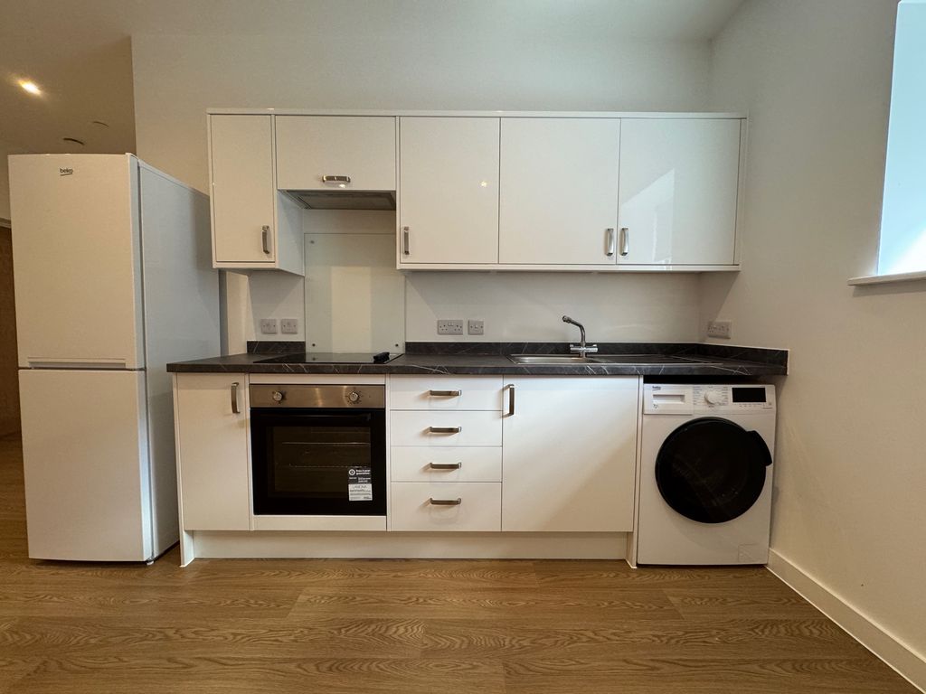 Property photo 3 of 8 Image