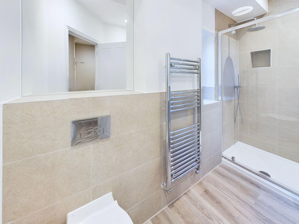 Property photo 3 of 9 30003438-Hr-3