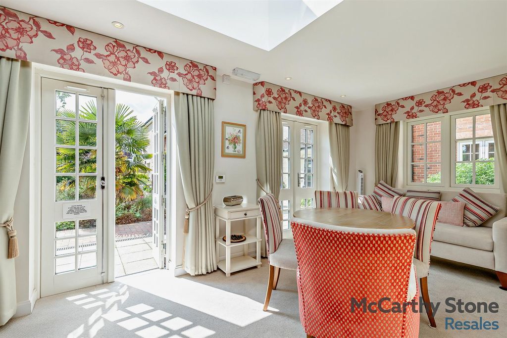 Additional image 14 of 1 bed flat for saleLe Jardin, Station Road, Letchworth Garden City SG6