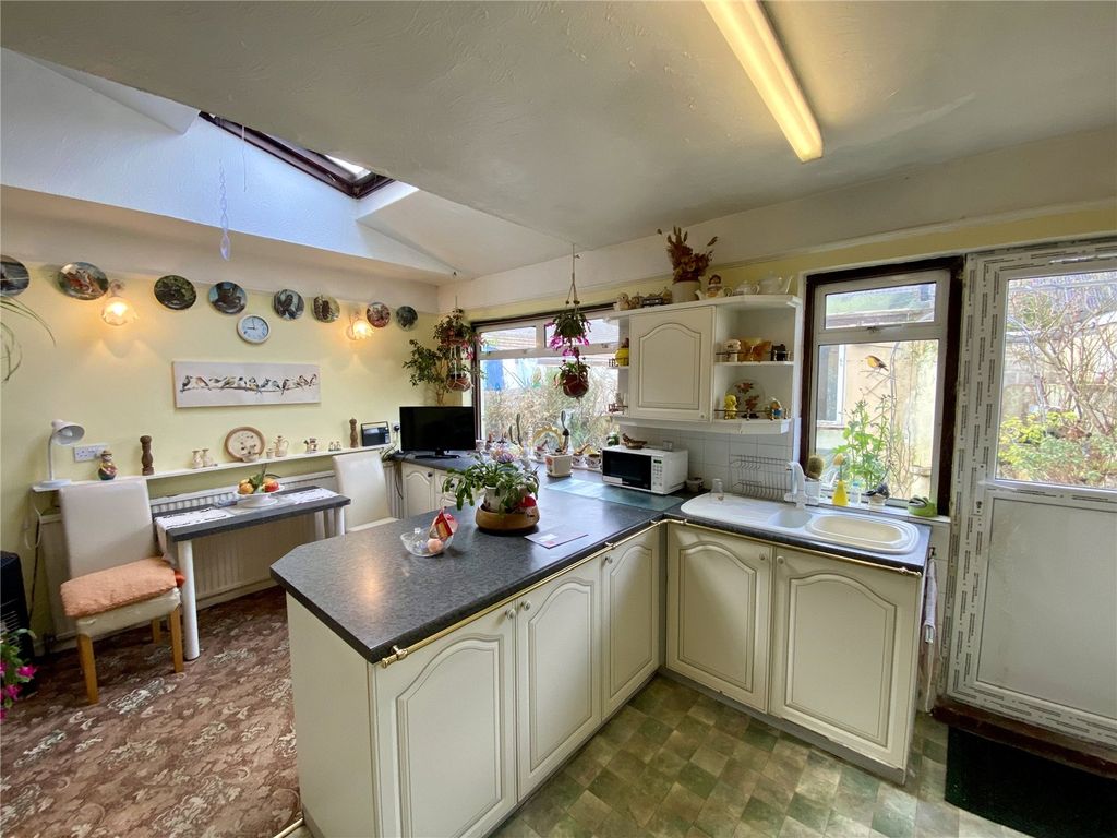 Property photo 3 of 26 Picture No. 12