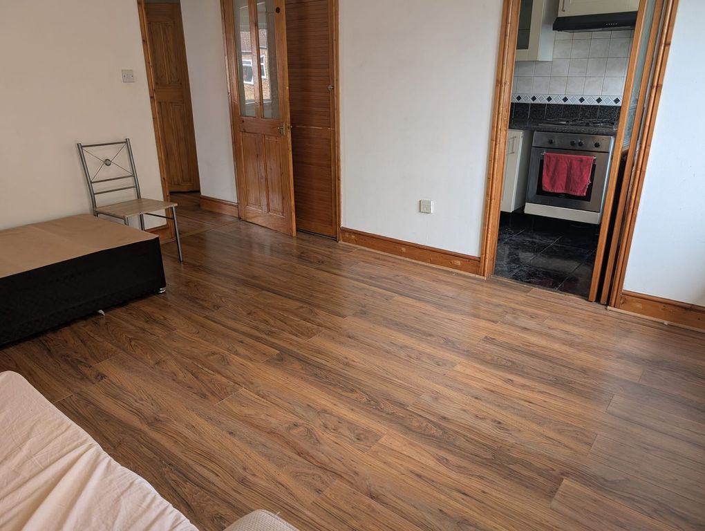 Property photo 1 of 7 Lounge