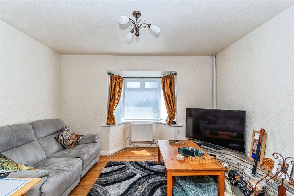 Property photo 2 of 16 Picture No. 09
