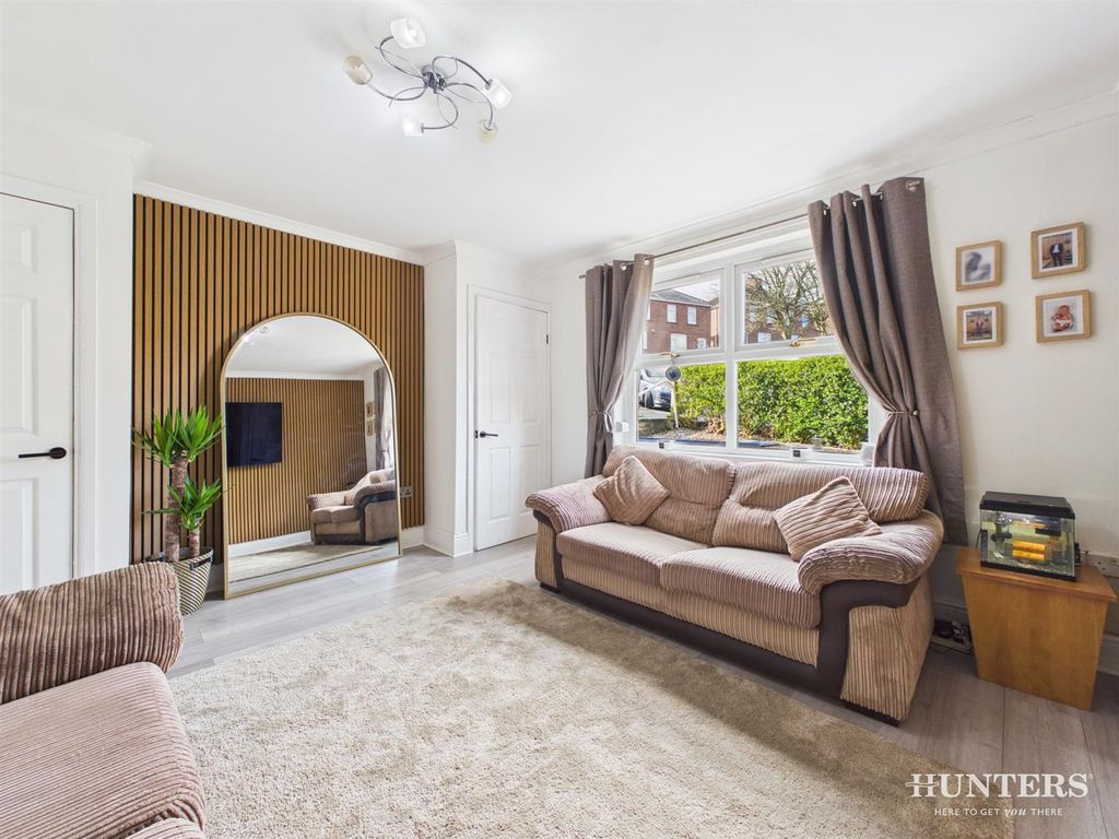 Property photo 3 of 13 1d3F61Bfa9Bc4603A10A2A42432ee40E_100_Cam05287G0-Pr