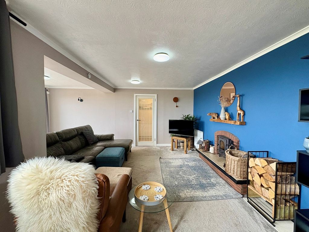 Property photo 3 of 16 Not Specified