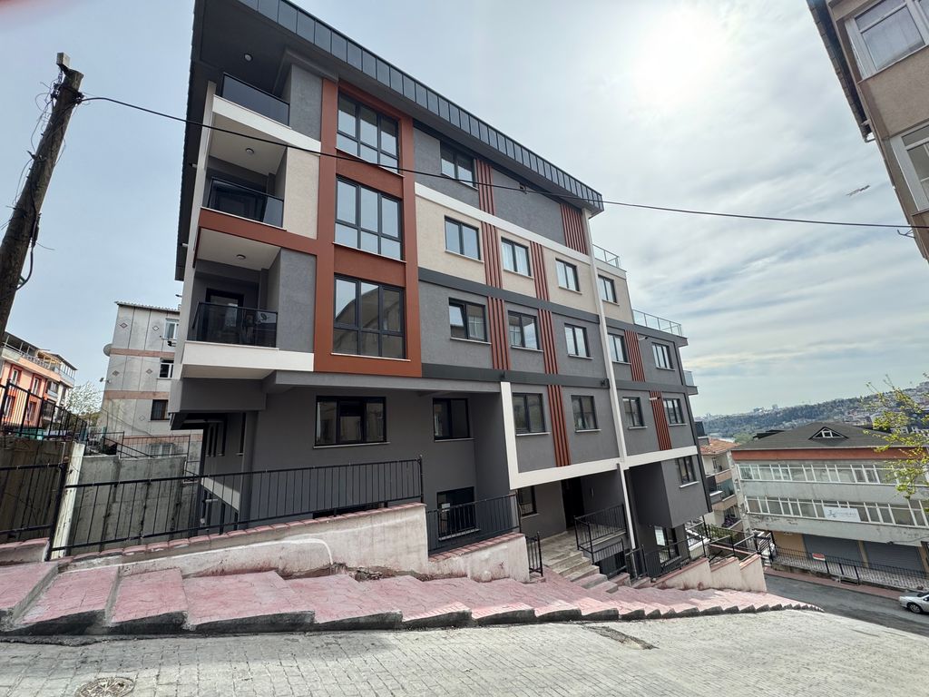 Property photo 1 of 10 Sea View Property Investments In Istanbul For Sale - A Modern Complex Of Apartments