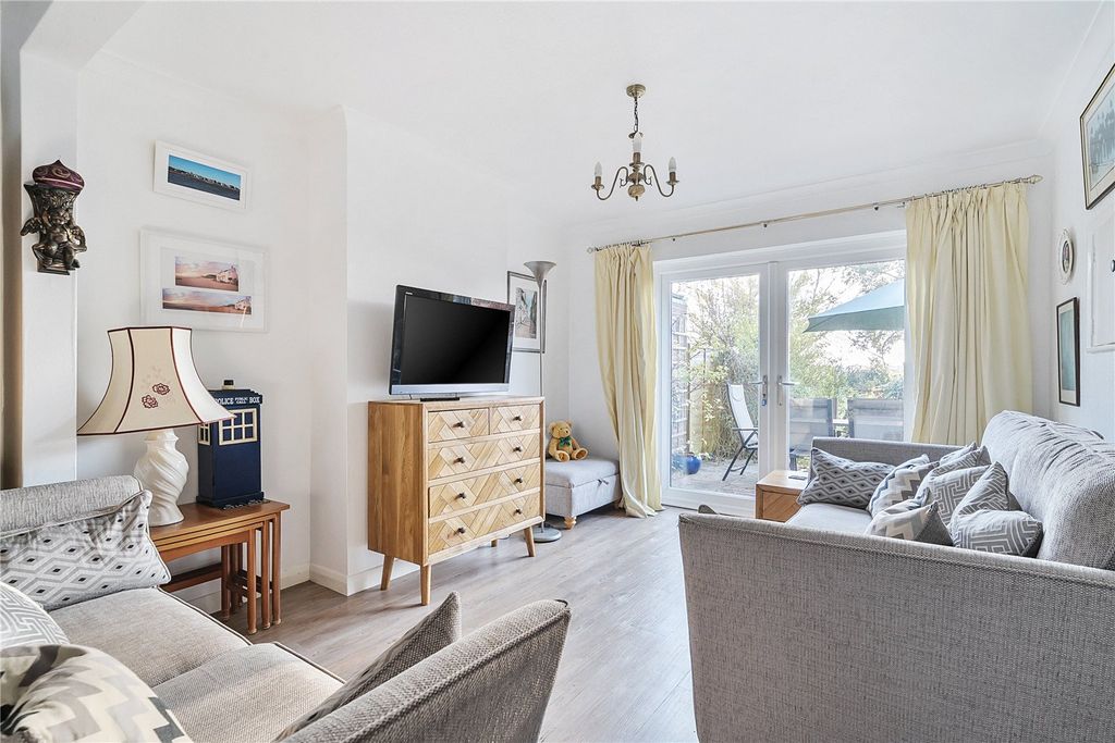 Property photo 3 of 15 Picture 3