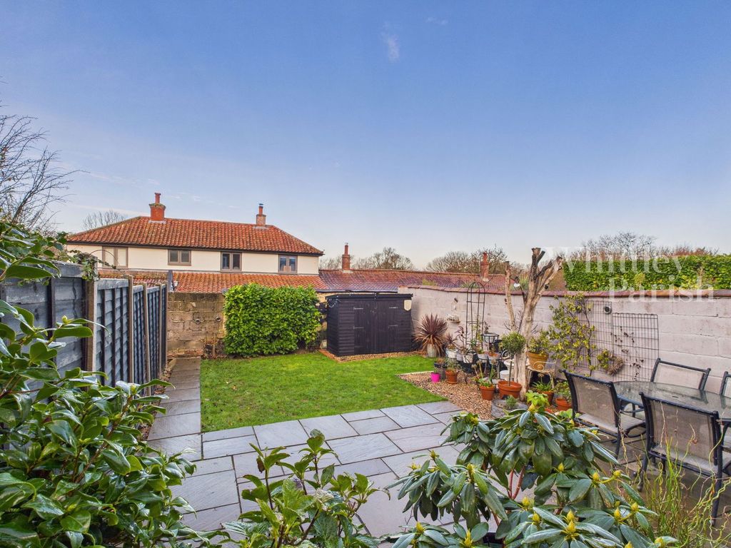 Property photo 2 of 21