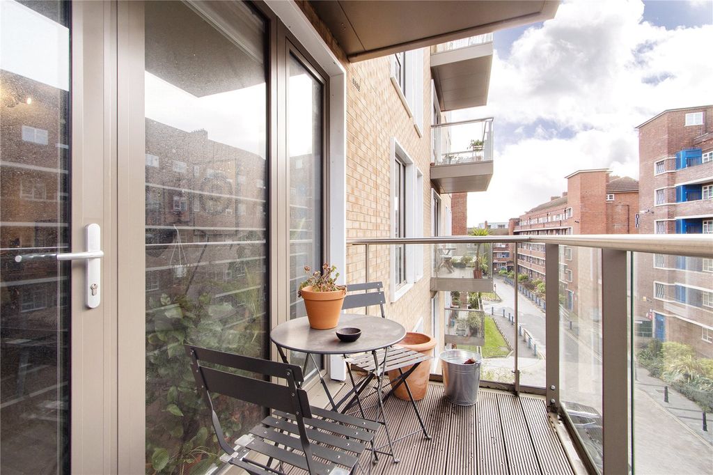 Property photo 2 of 9 Picture No. 10