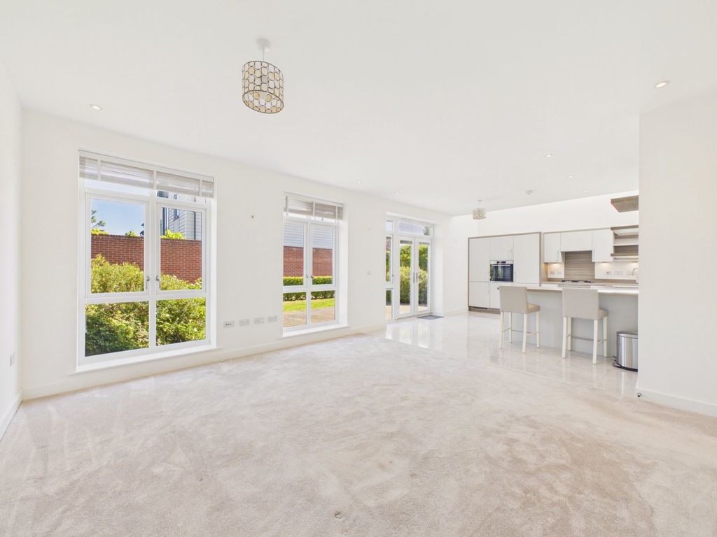 Property photo 3 of 22 Open Plan Living