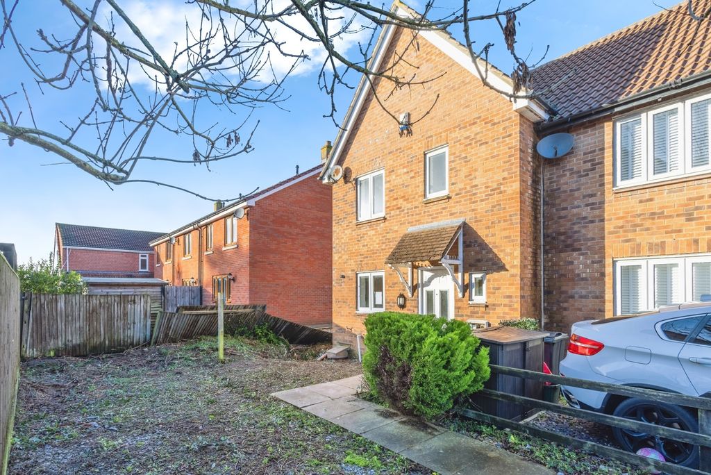 Property photo 1 of 11 Pbox-Img.Jpg