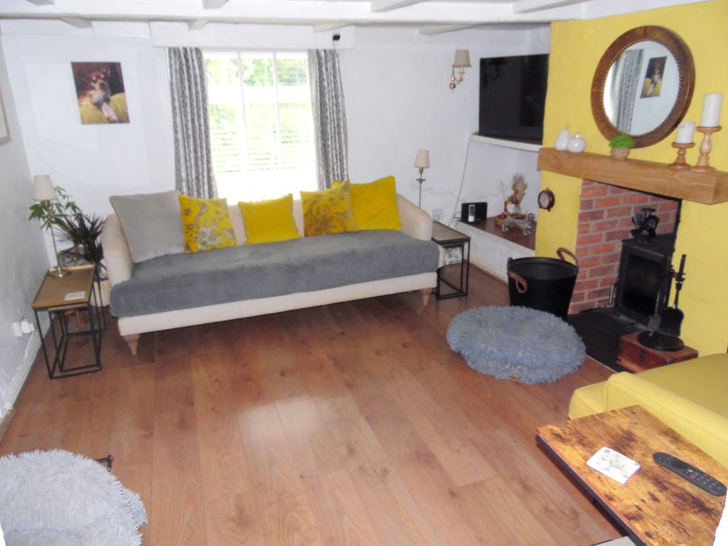 Property photo 2 of 47 Lounge