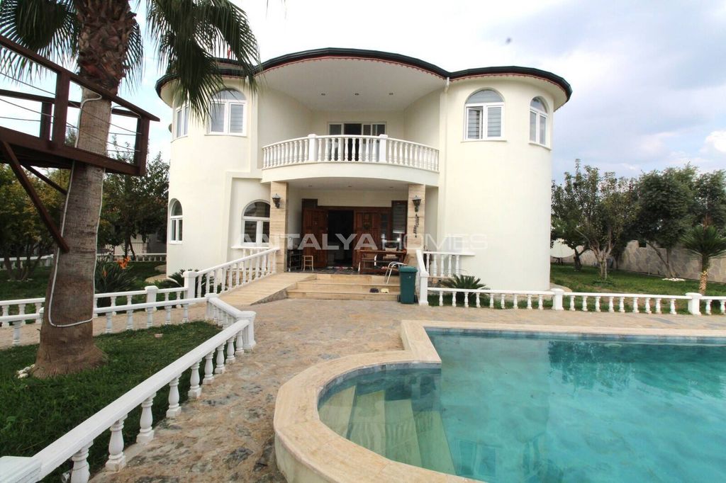 Property photo 1 of 68