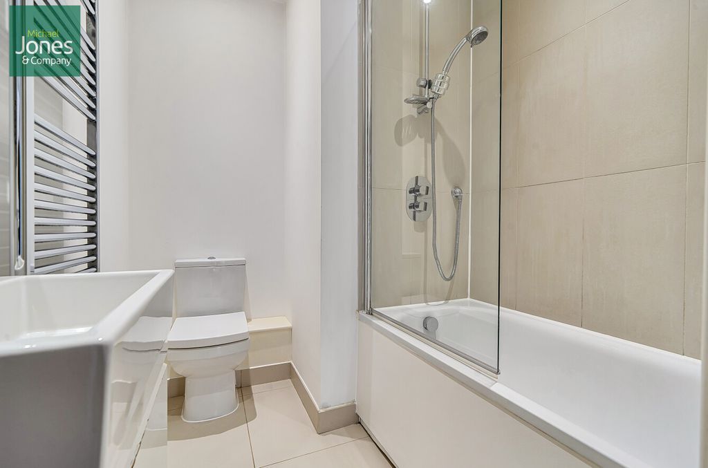 Property photo 2 of 8 Main Bathroom