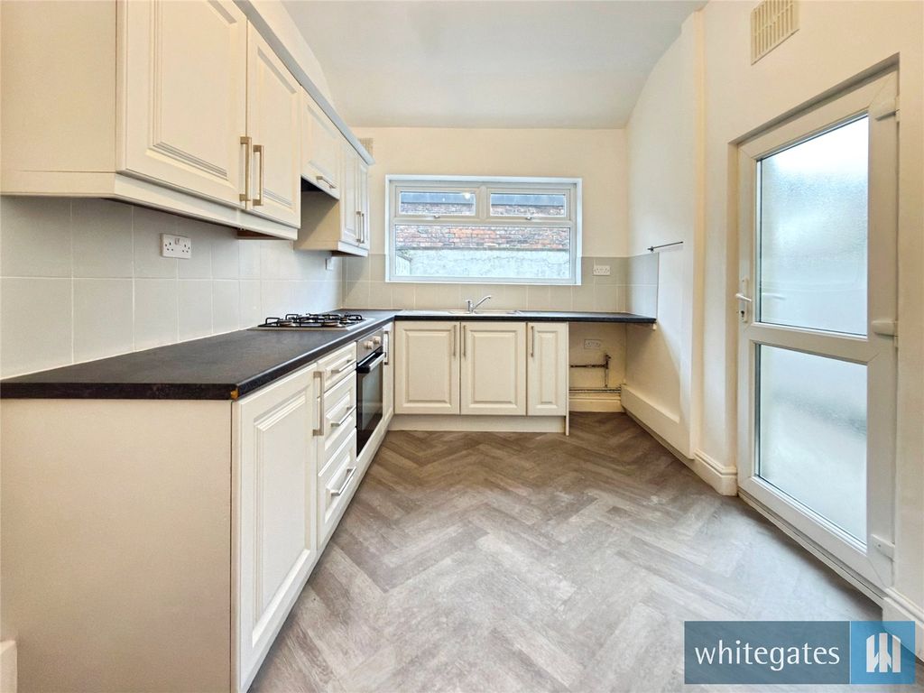 Property photo 2 of 14 Picture No. 05