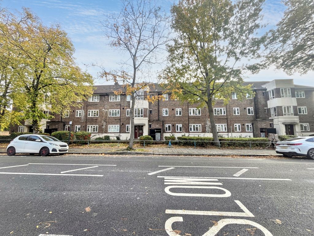 Property photo 2 of 14