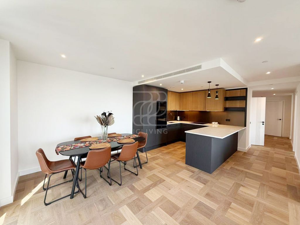 Property photo 2 of 12 Gallery