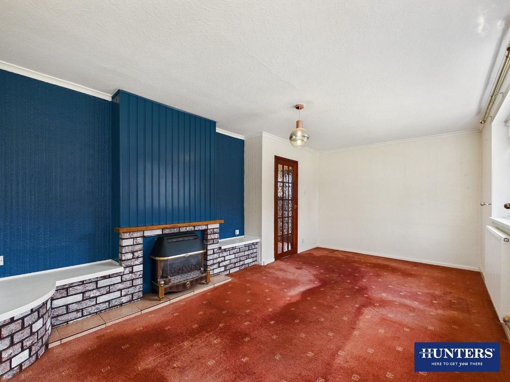 Property photo 2 of 19 Living Room