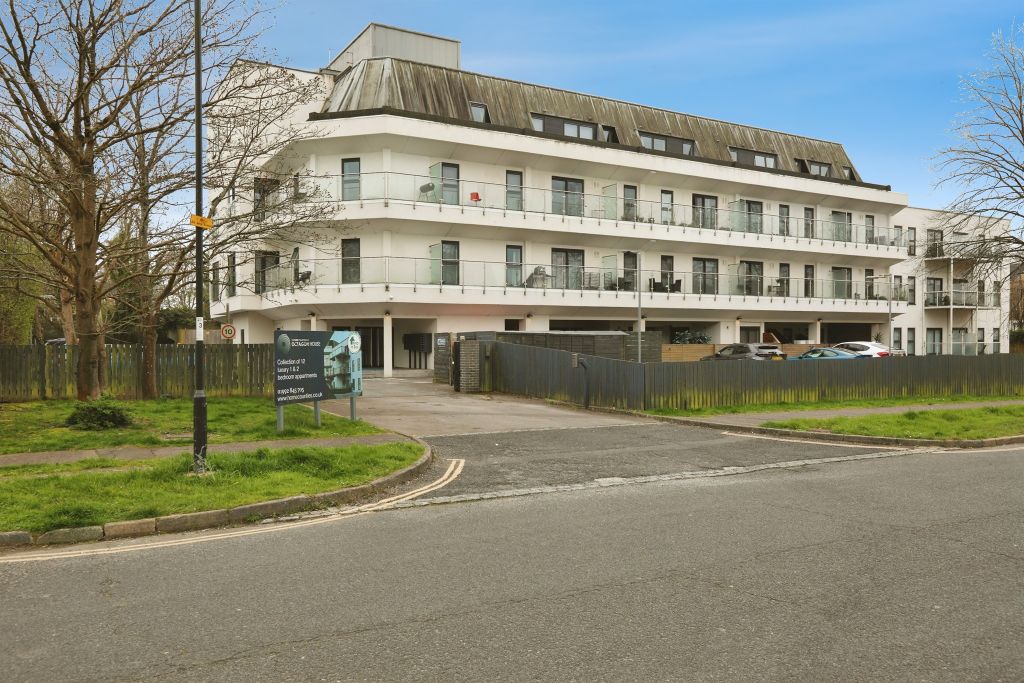 Property photo 1 of 13