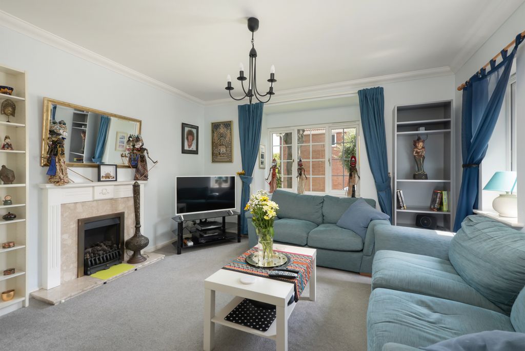 Property photo 2 of 22 Reception