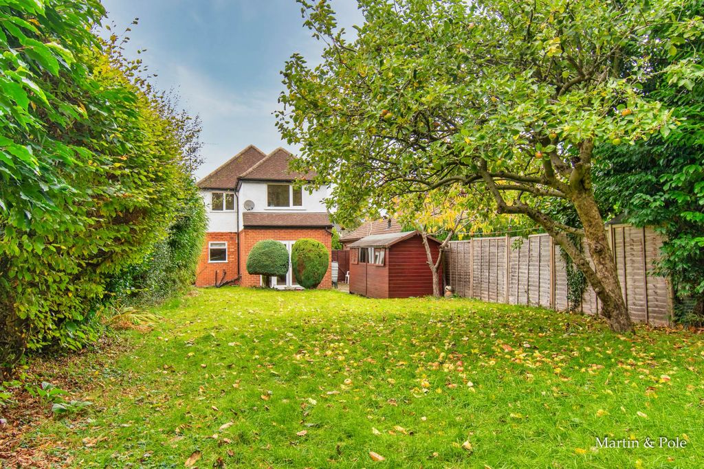 Property photo 2 of 13