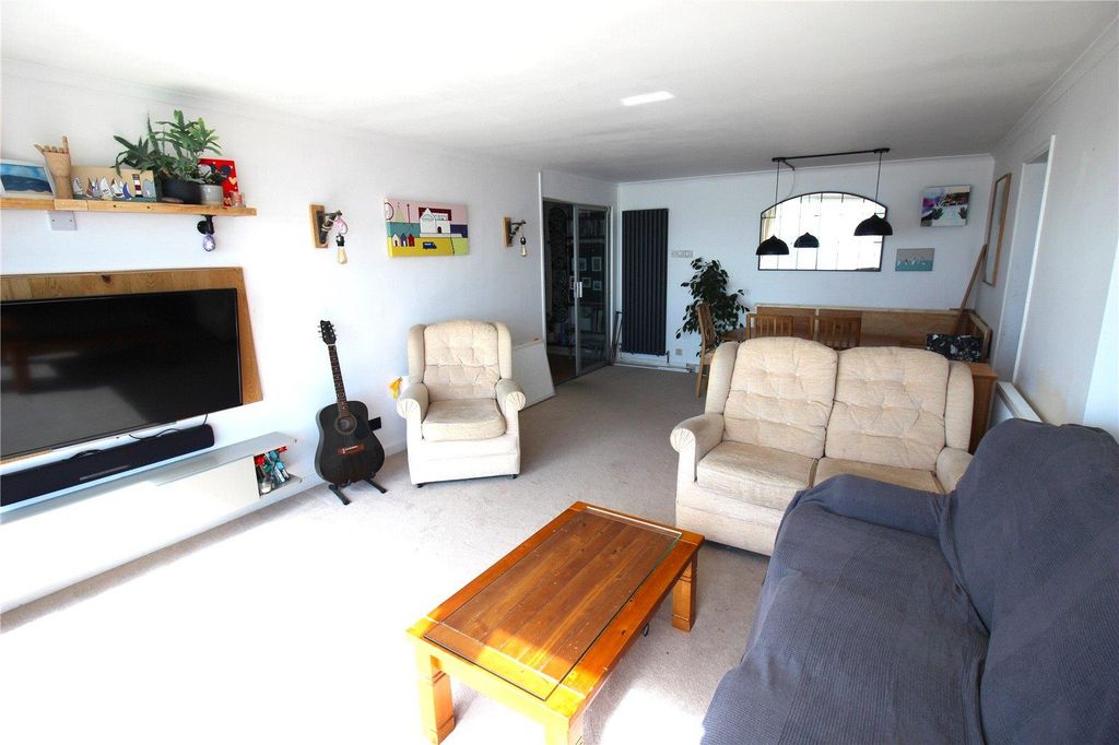 Property photo 3 of 10 2.Jpg