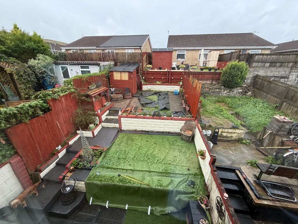 Property photo 3 of 4