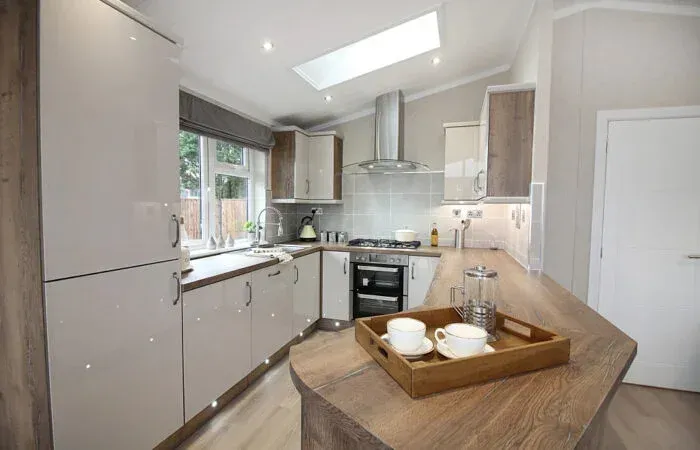 Property photo 3 of 6 Omar Kingfisher Kitchen V2 700x450.Jpg Copy.Jpg.Webp
