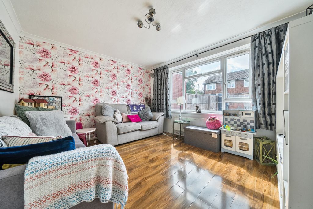 Property photo 2 of 14 1515224-12-6A9978...