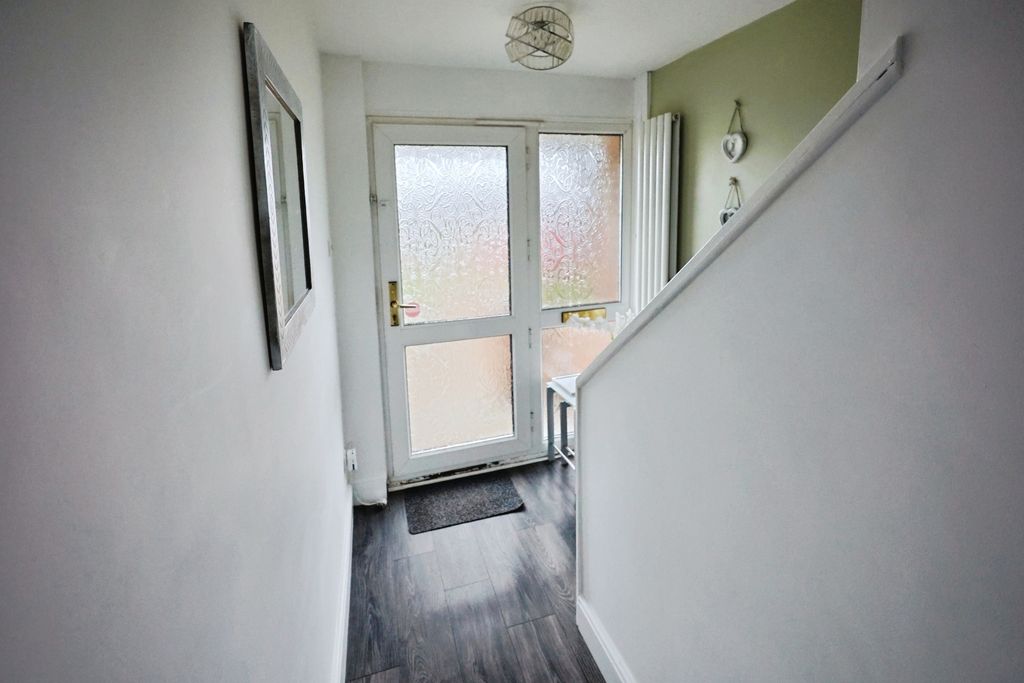 Property photo 2 of 11 Pbox-Img.Jpg