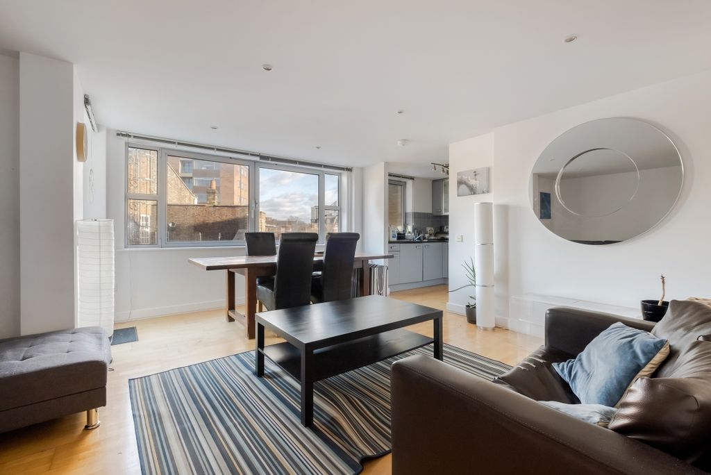 Property photo 1 of 14 Naoroji Street