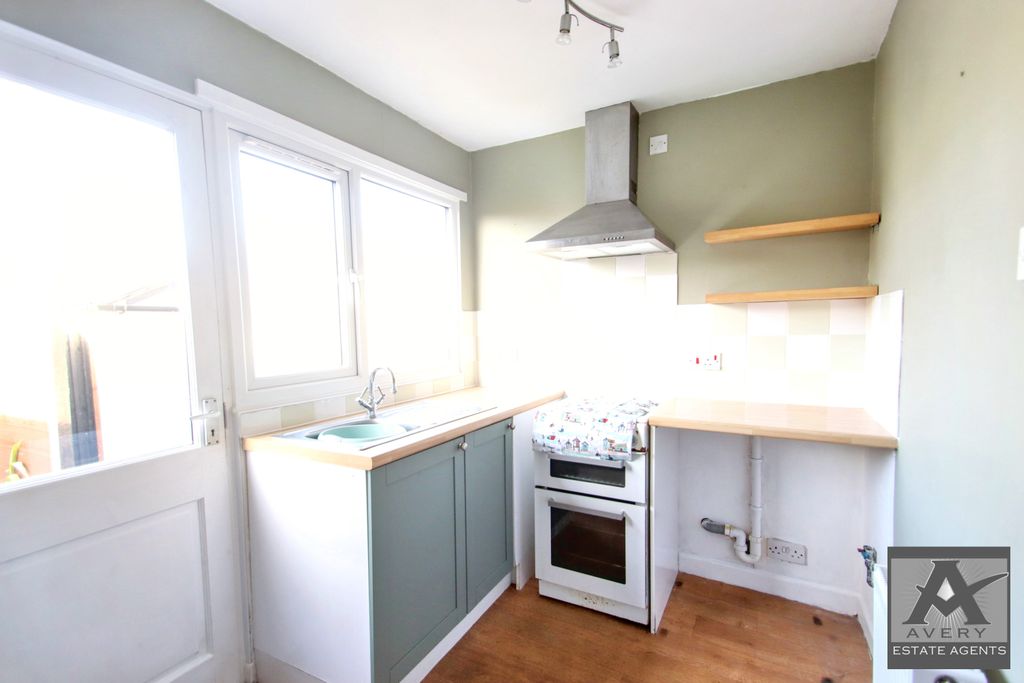 Property photo 2 of 8 Gallery