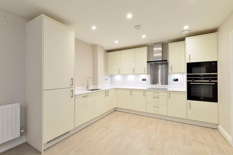 Property photo 3 of 12 Photo 9