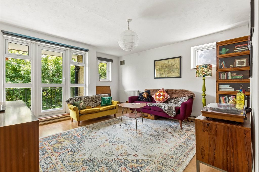 Property photo 1 of 11 Picture No. 24