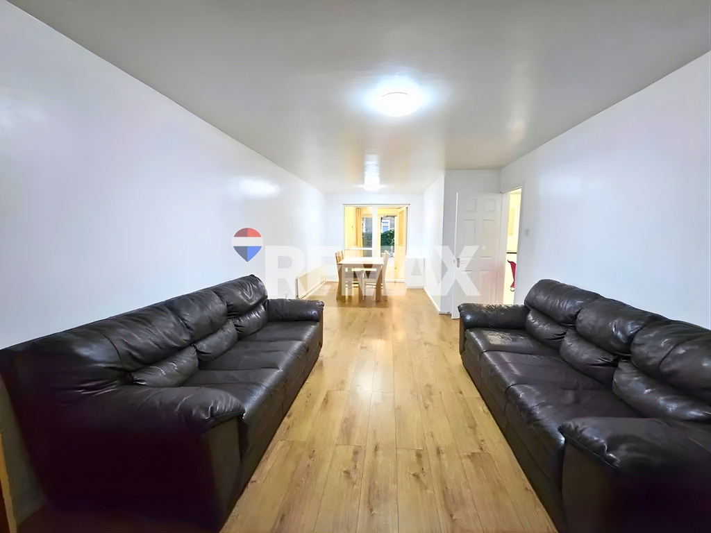 Property photo 3 of 25