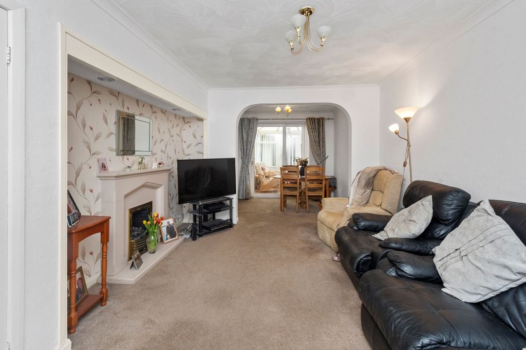 Property photo 3 of 22