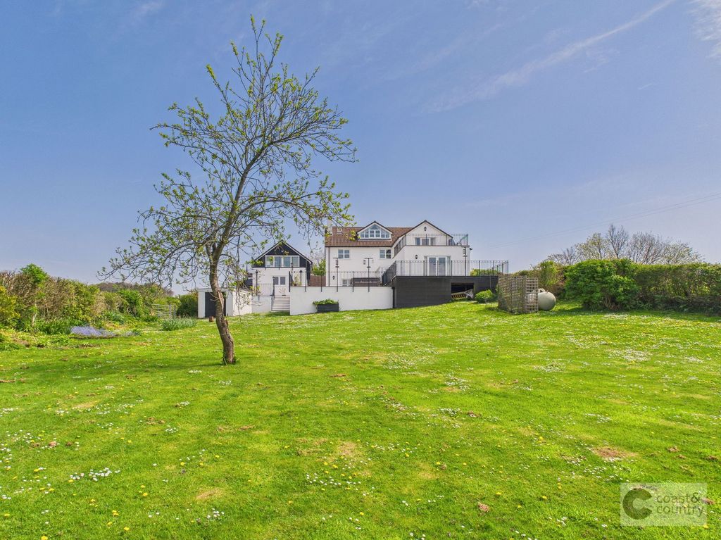 Property photo 1 of 24