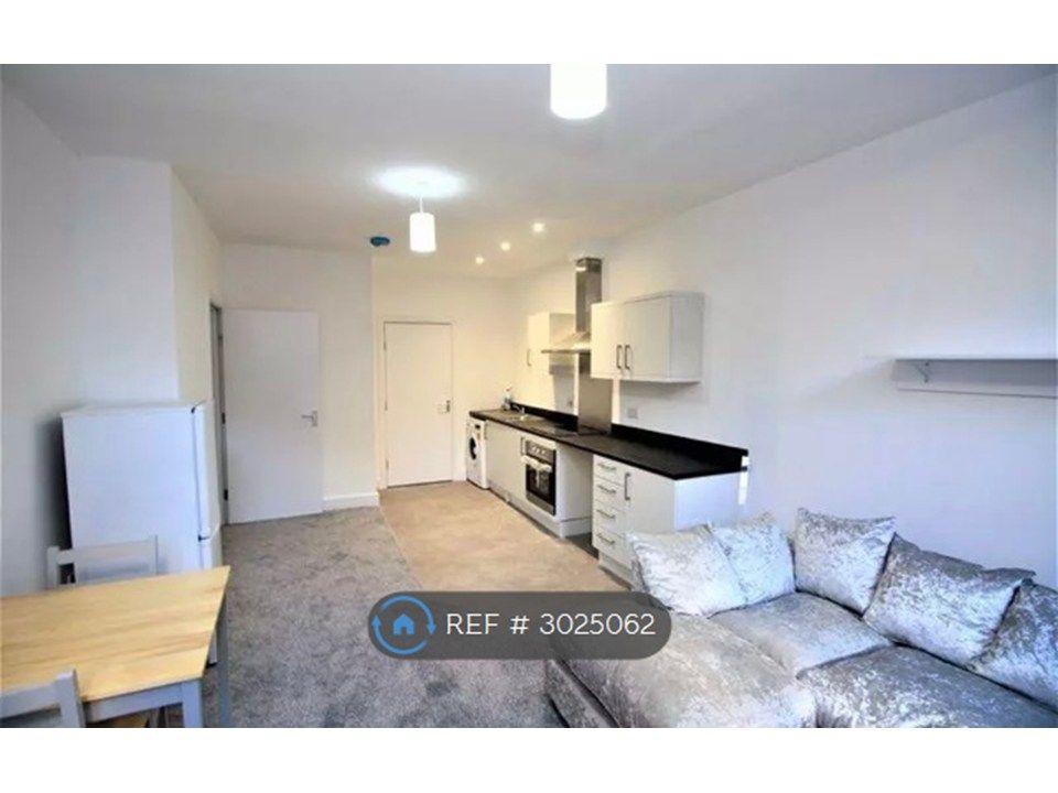Property photo 3 of 10 Kichen